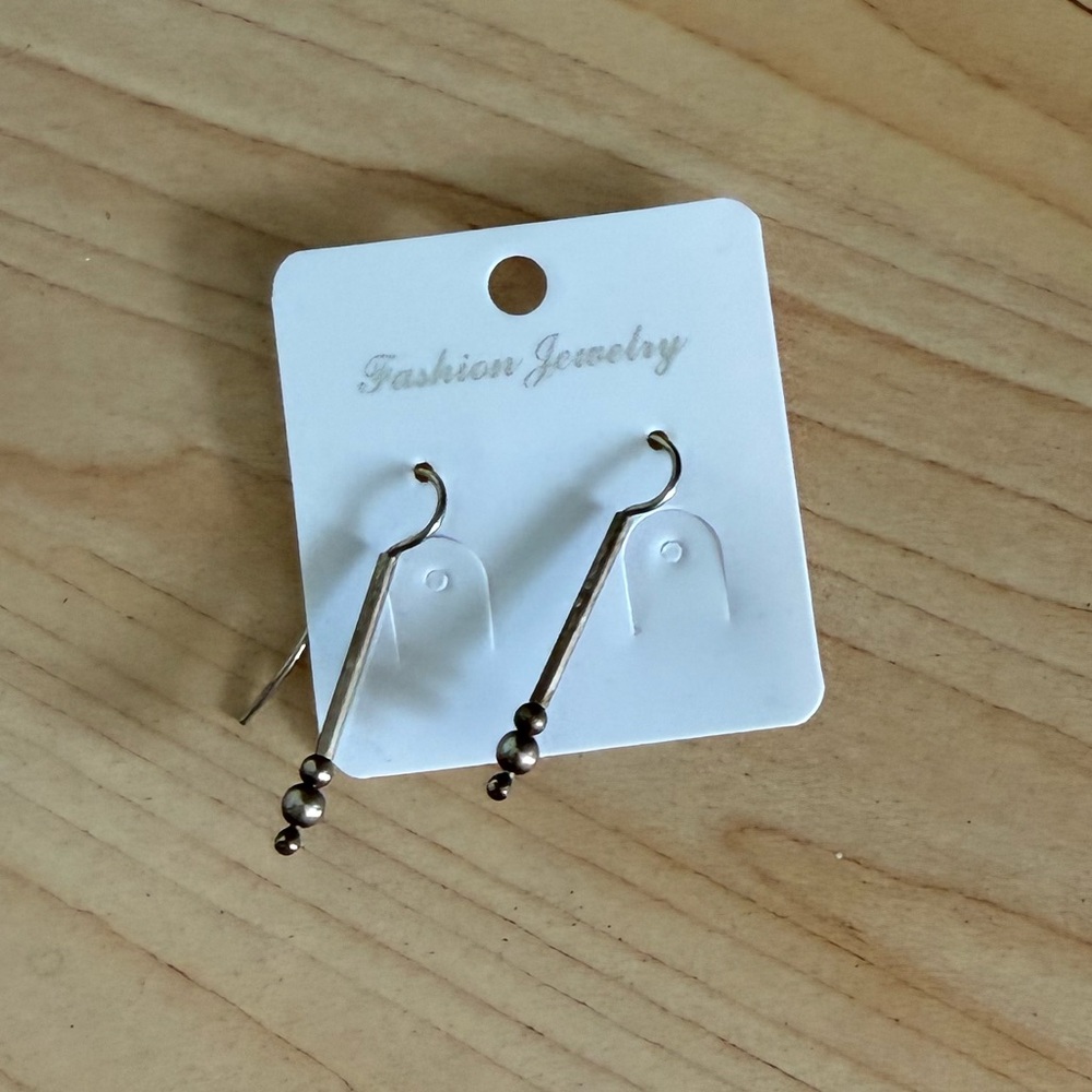 Elegant Gold Drop Earrings